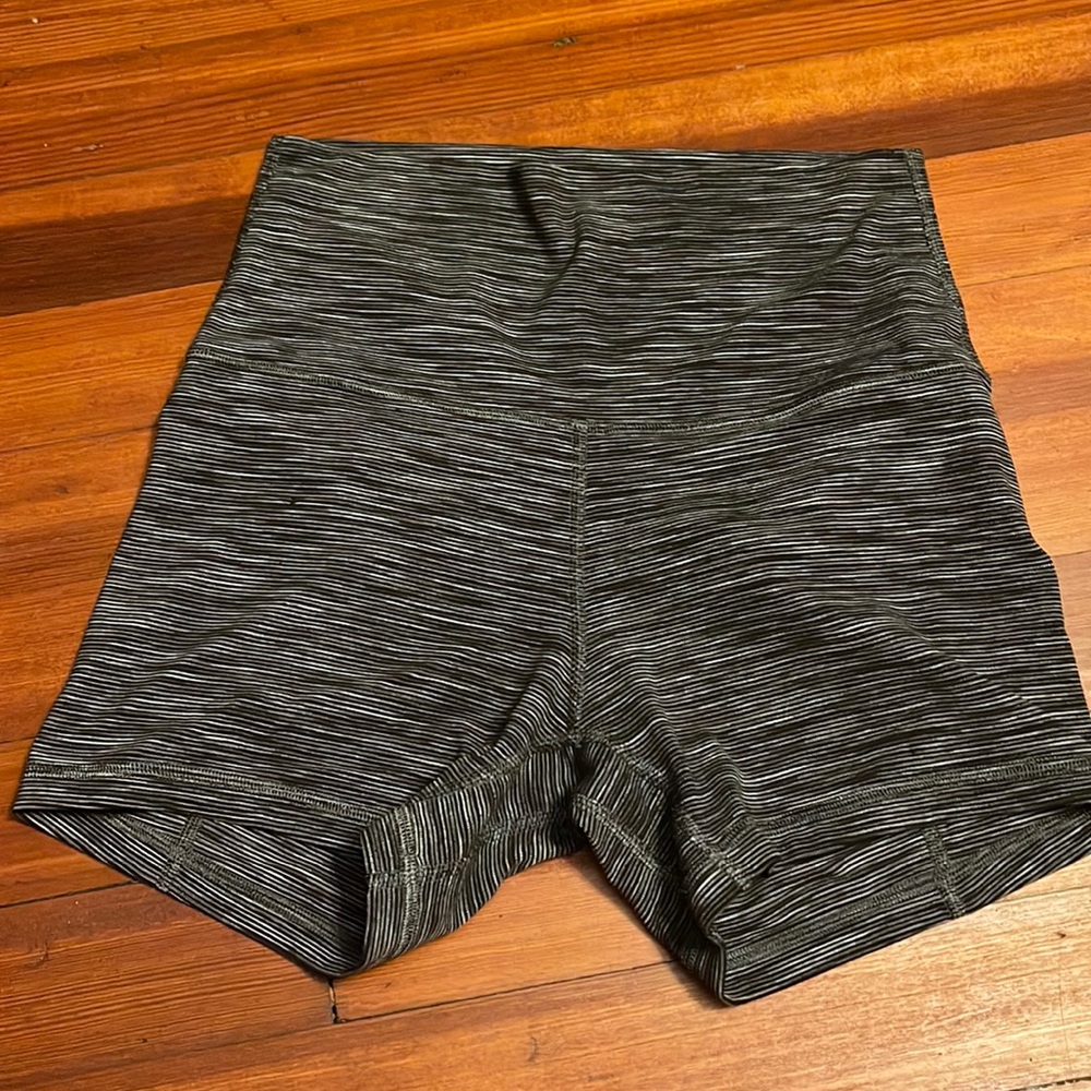 Lululemon Align 4” Shorts!
